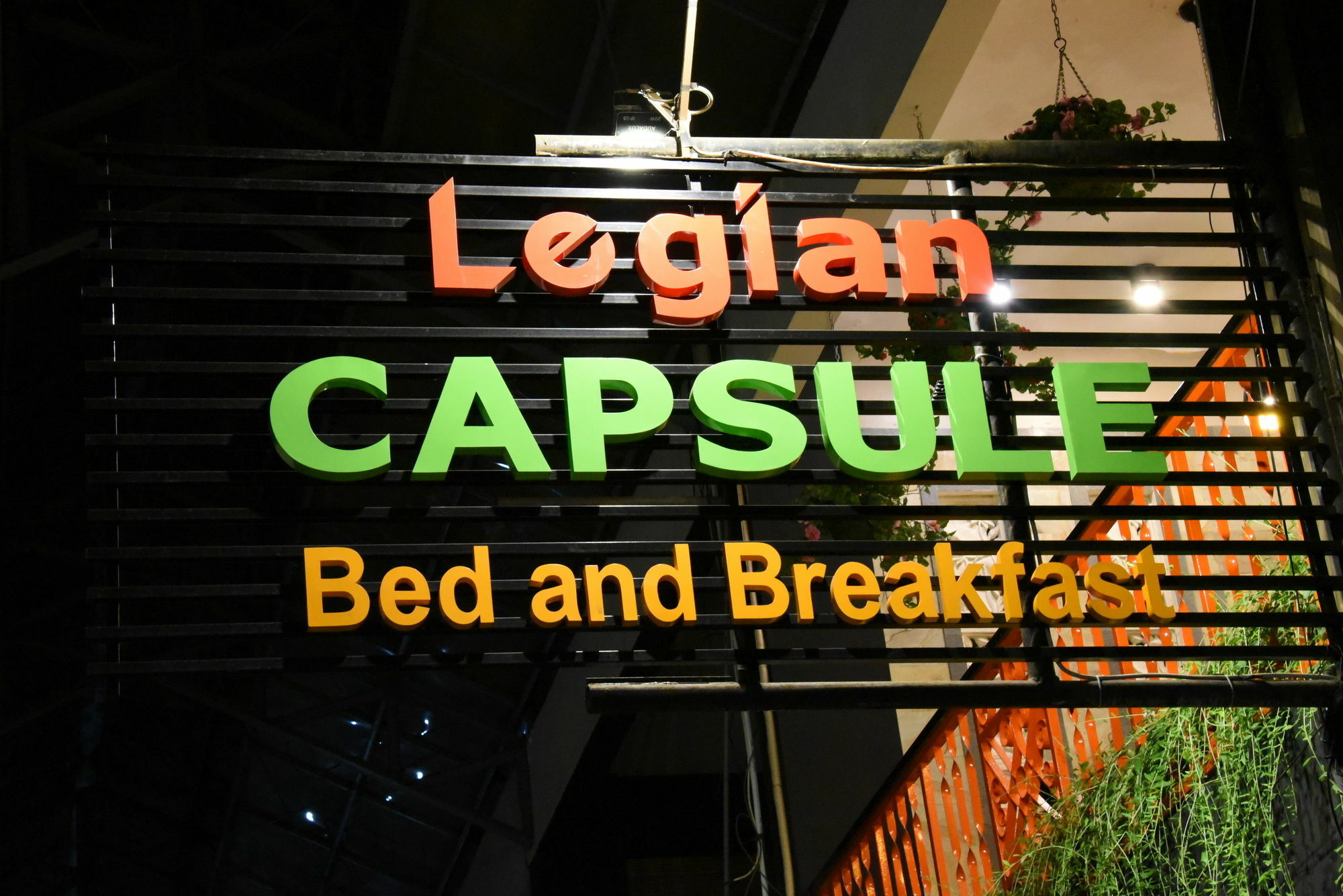 Готель Legian Capsule Екстер'єр фото